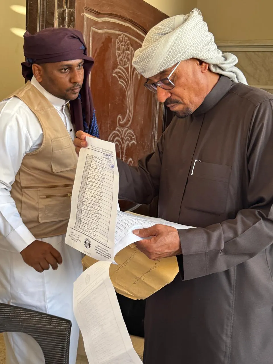 توزيع التمور والملابس وإفطار صائم