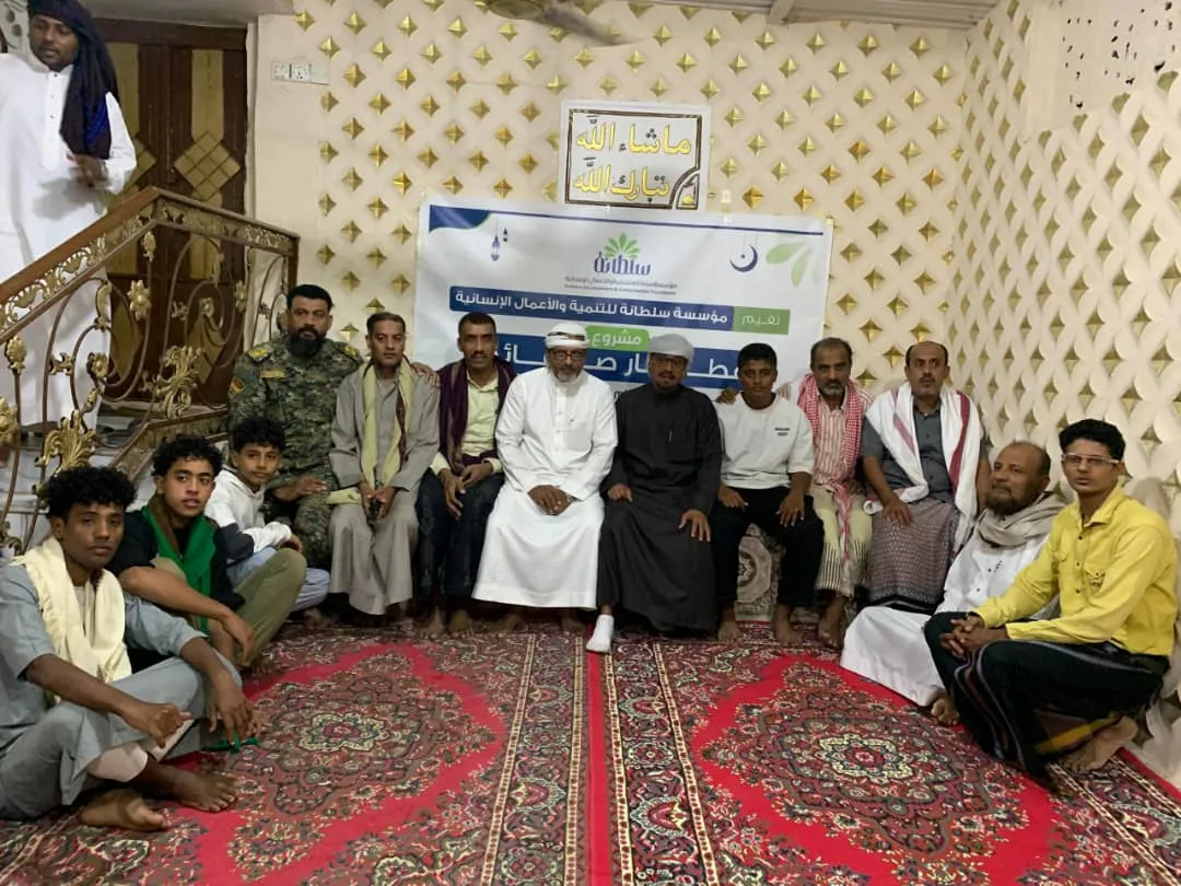 توزيع التمور والملابس وإفطار صائم